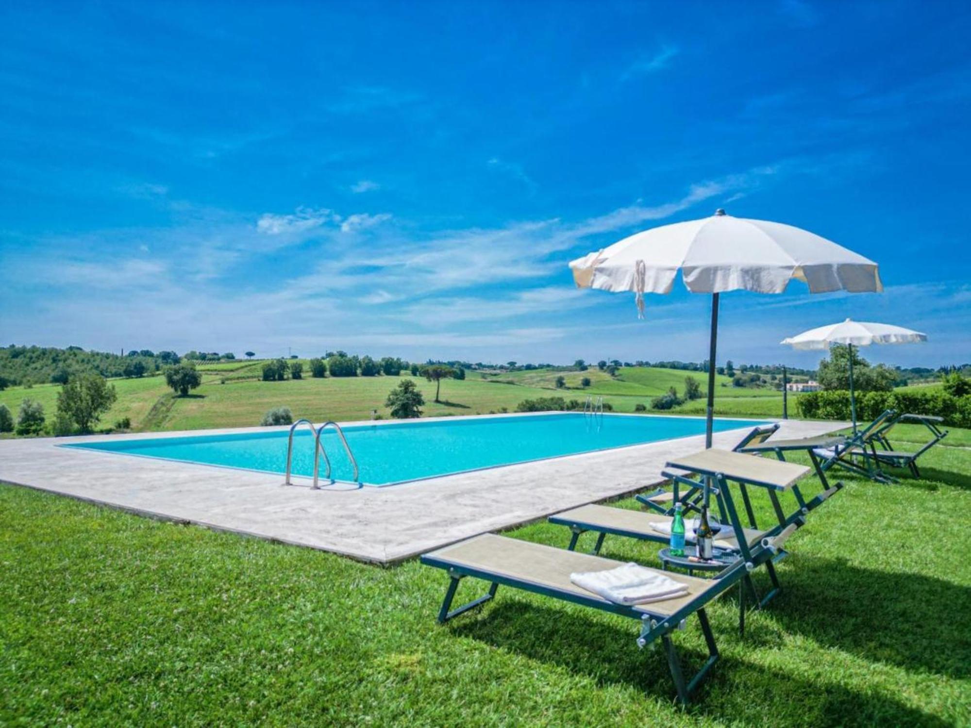 Borgo Syrah Hotel Cortona Bagian luar foto