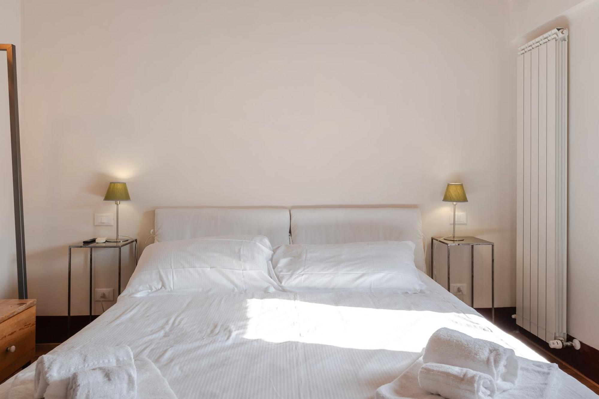 Borgo Syrah Hotel Cortona Bagian luar foto