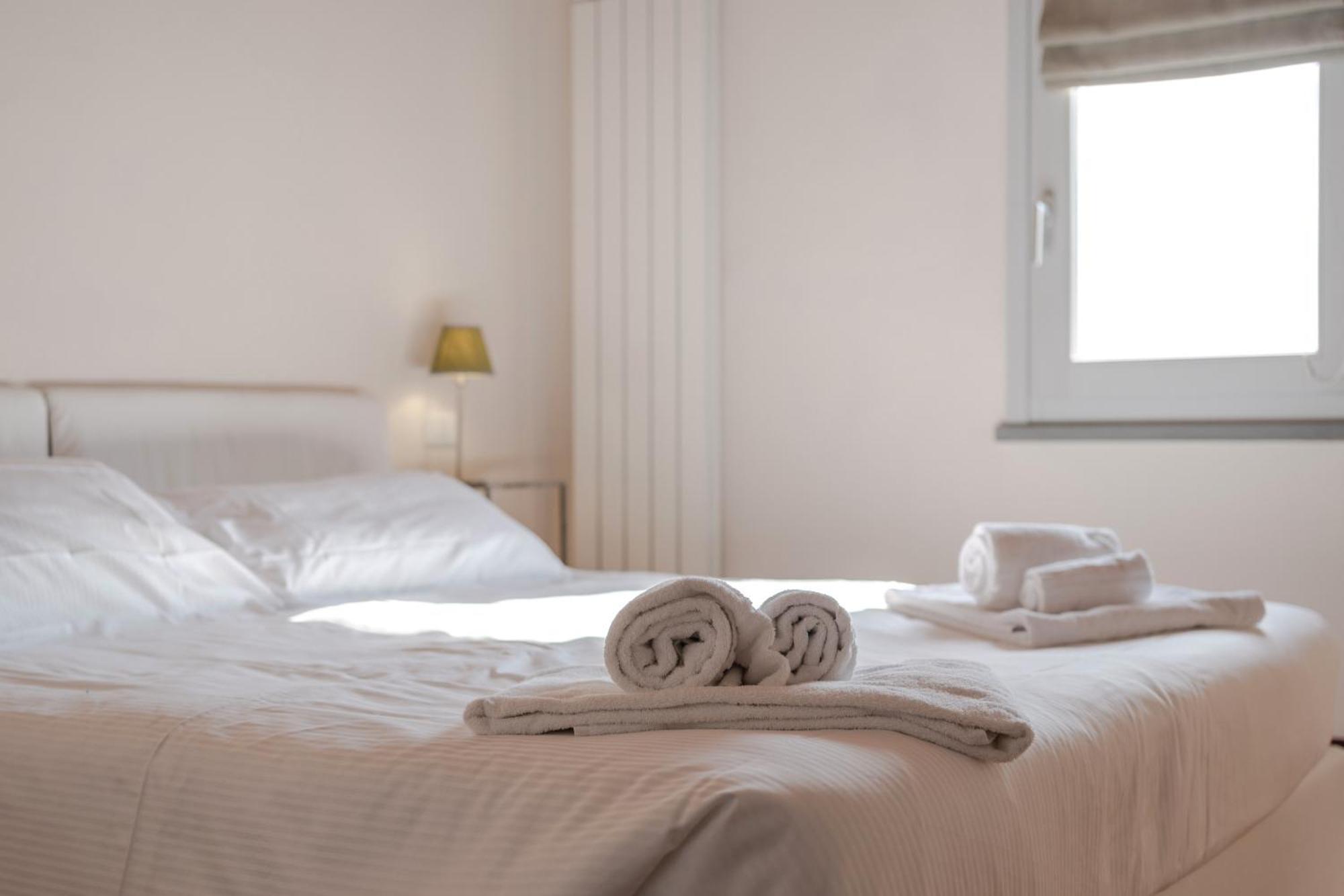 Borgo Syrah Hotel Cortona Bagian luar foto