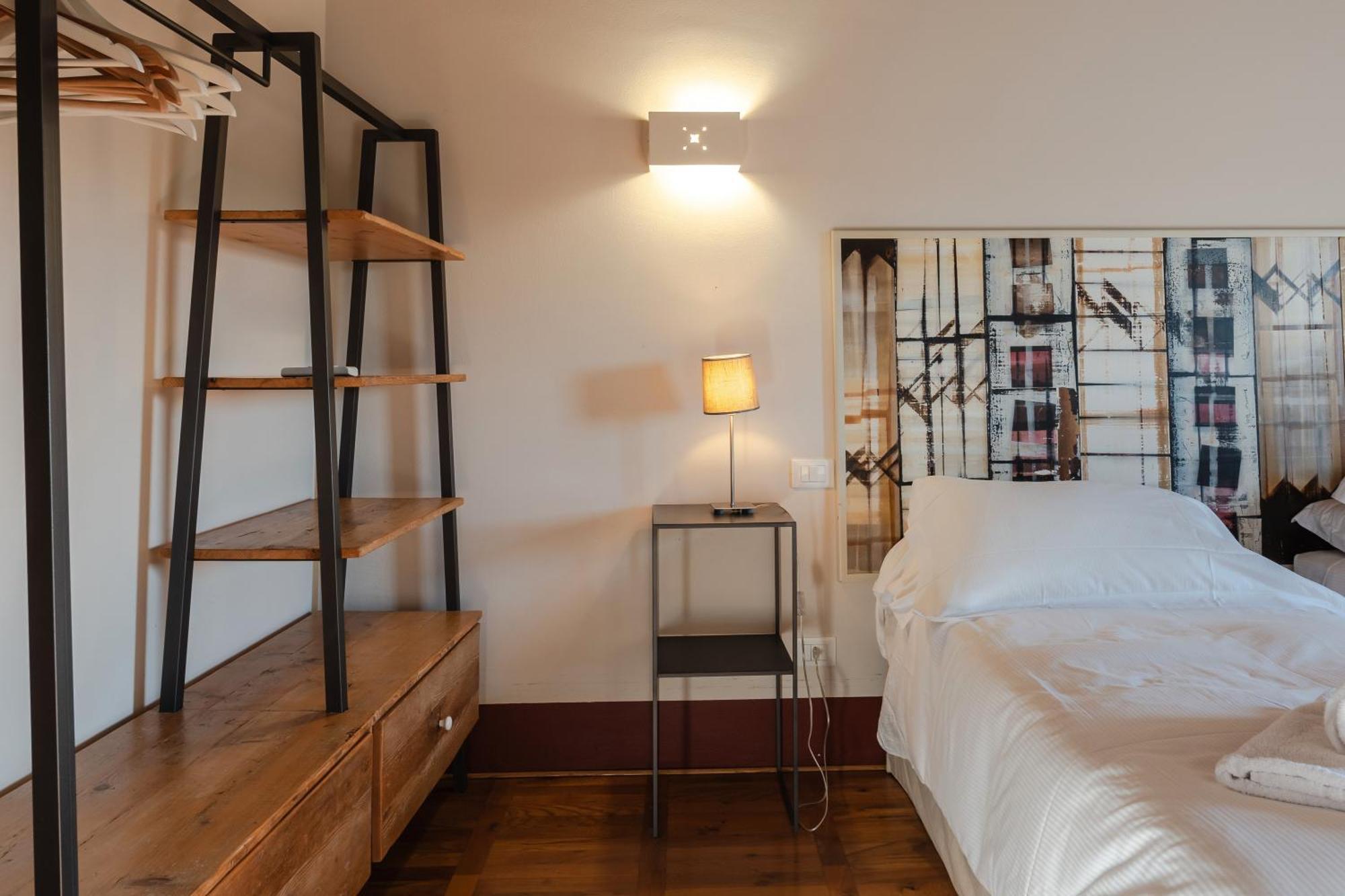 Borgo Syrah Hotel Cortona Bagian luar foto